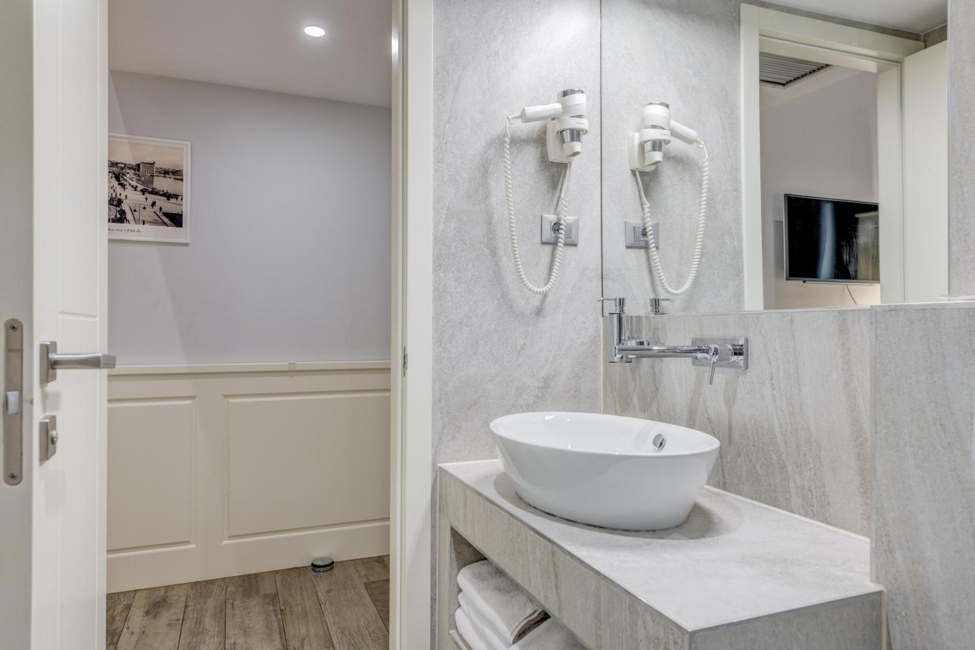Roko Luxury Rooms Split Exterior photo